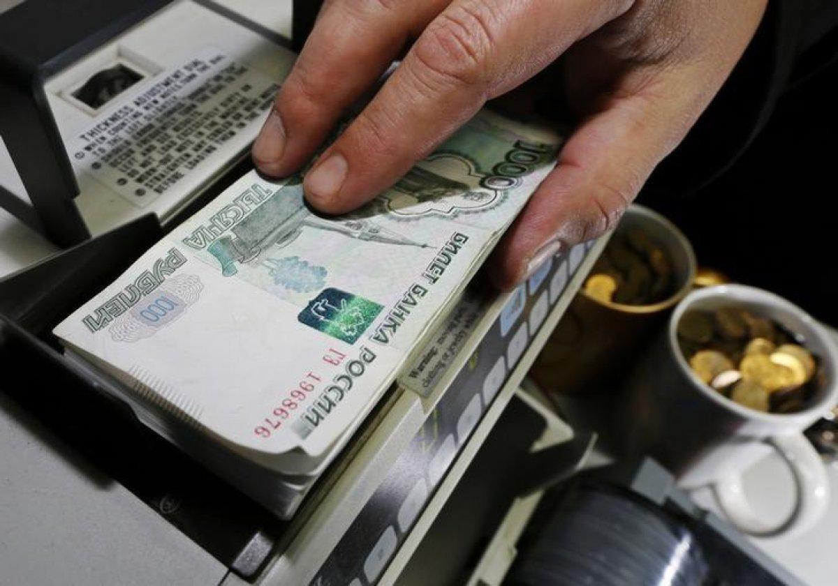 Suudi Arabistan günde 12.3 milyon varil petrol üretecek