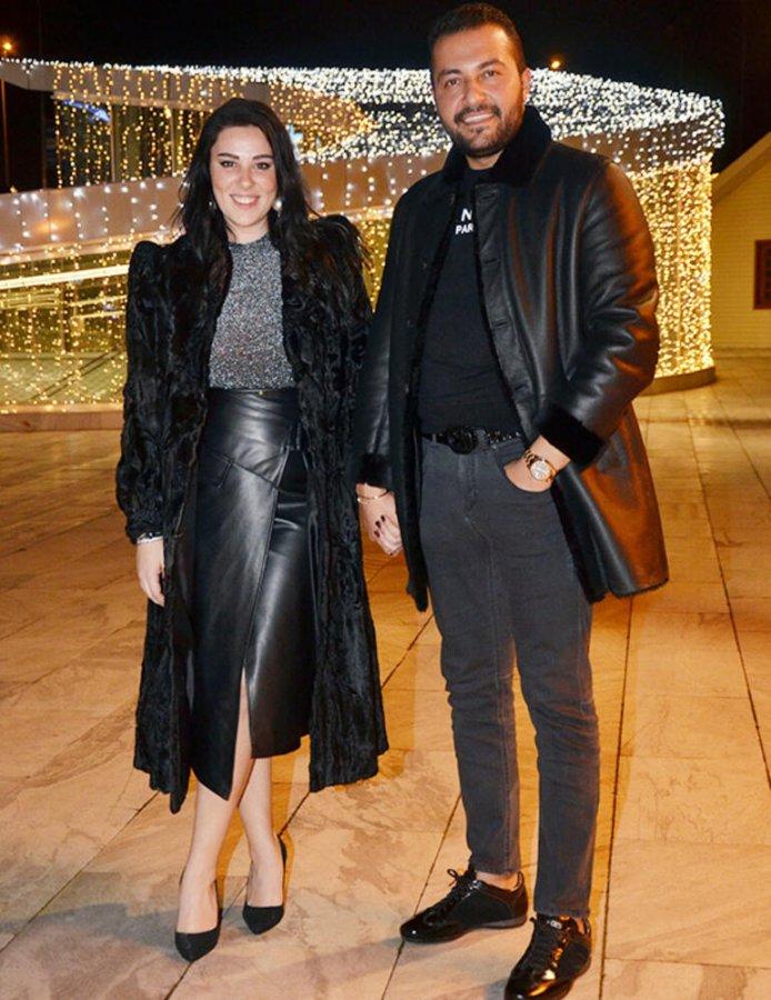 Tuğçe Tayfur yeni aşkıyla el ele