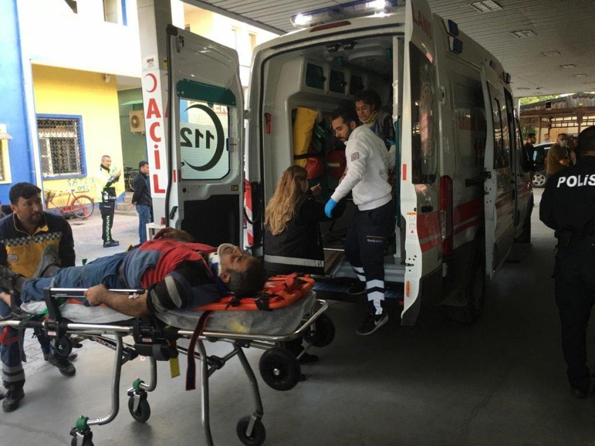 İşçileri taşıyan minibüs kaza yaptı: 3 ölü 14 yaralı