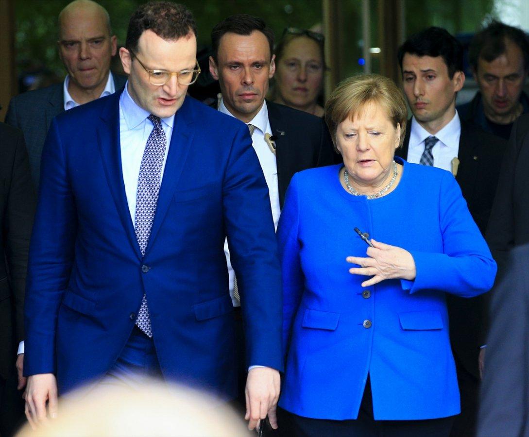 Almanya'da koronadan ölenlerin sayısı 3'e yükseldi