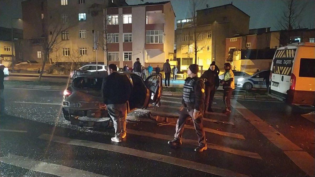 Kazaya sebebiyet veren trafik magandası koşarak kaçtı