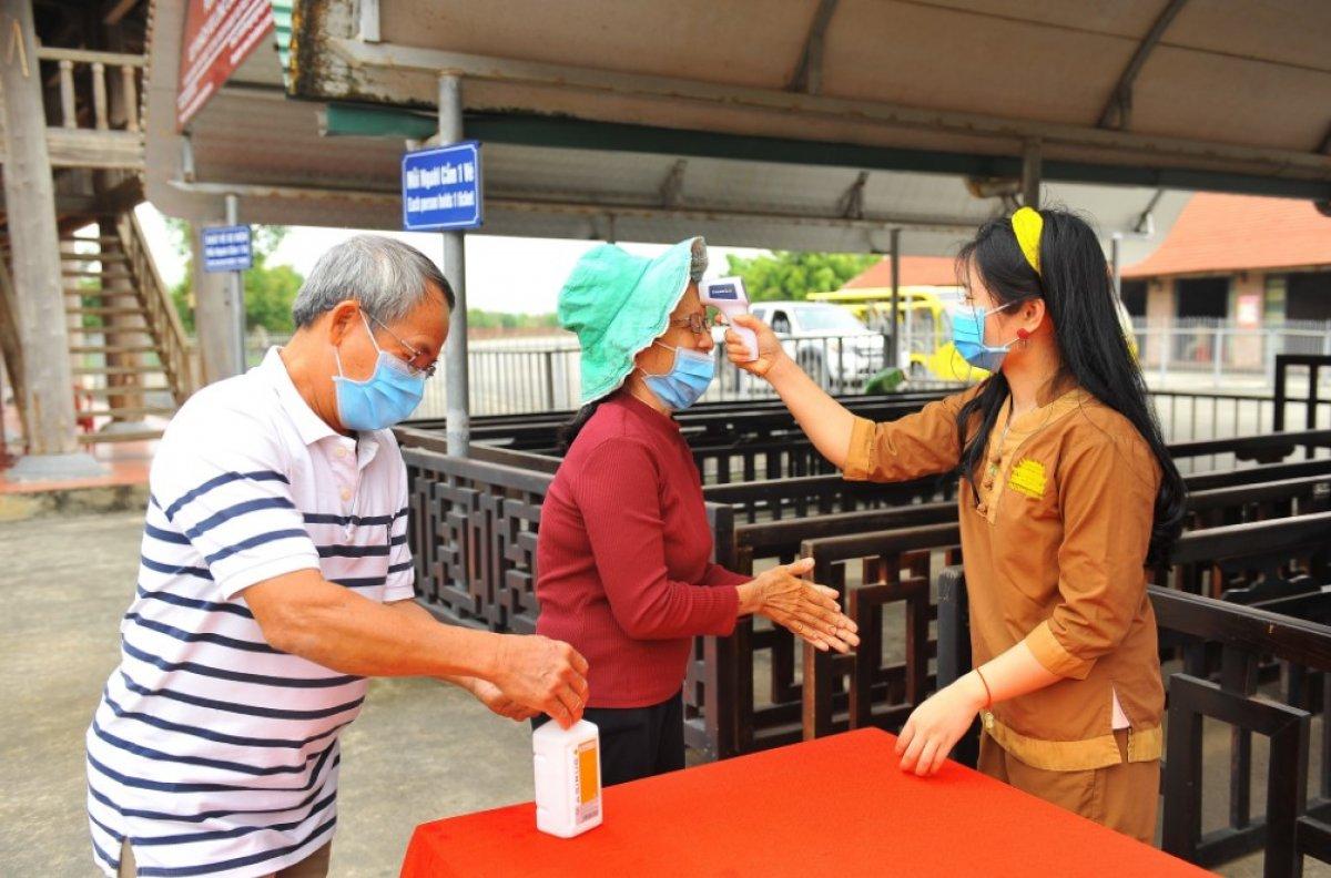 Vietnam’da 2 yaşındaki bebek koronaya yakalandı