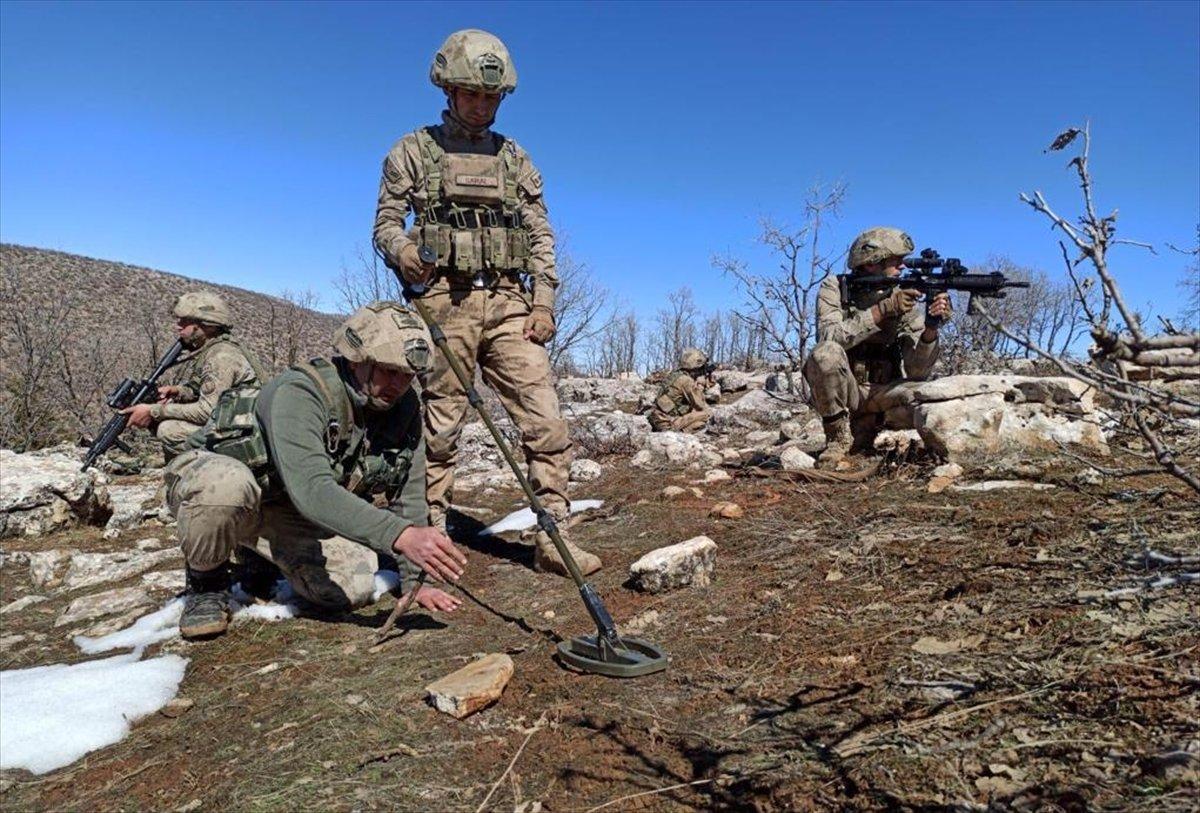 Kapan-7'de 17 mağara imha edildi