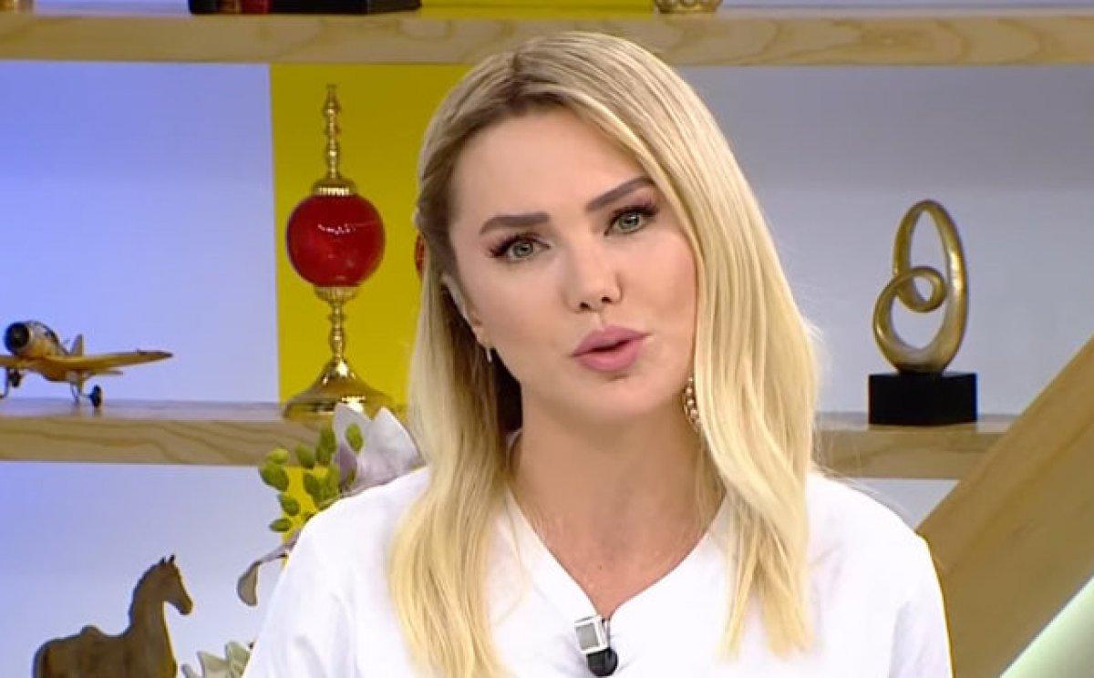 Ece Erken, istifa etti