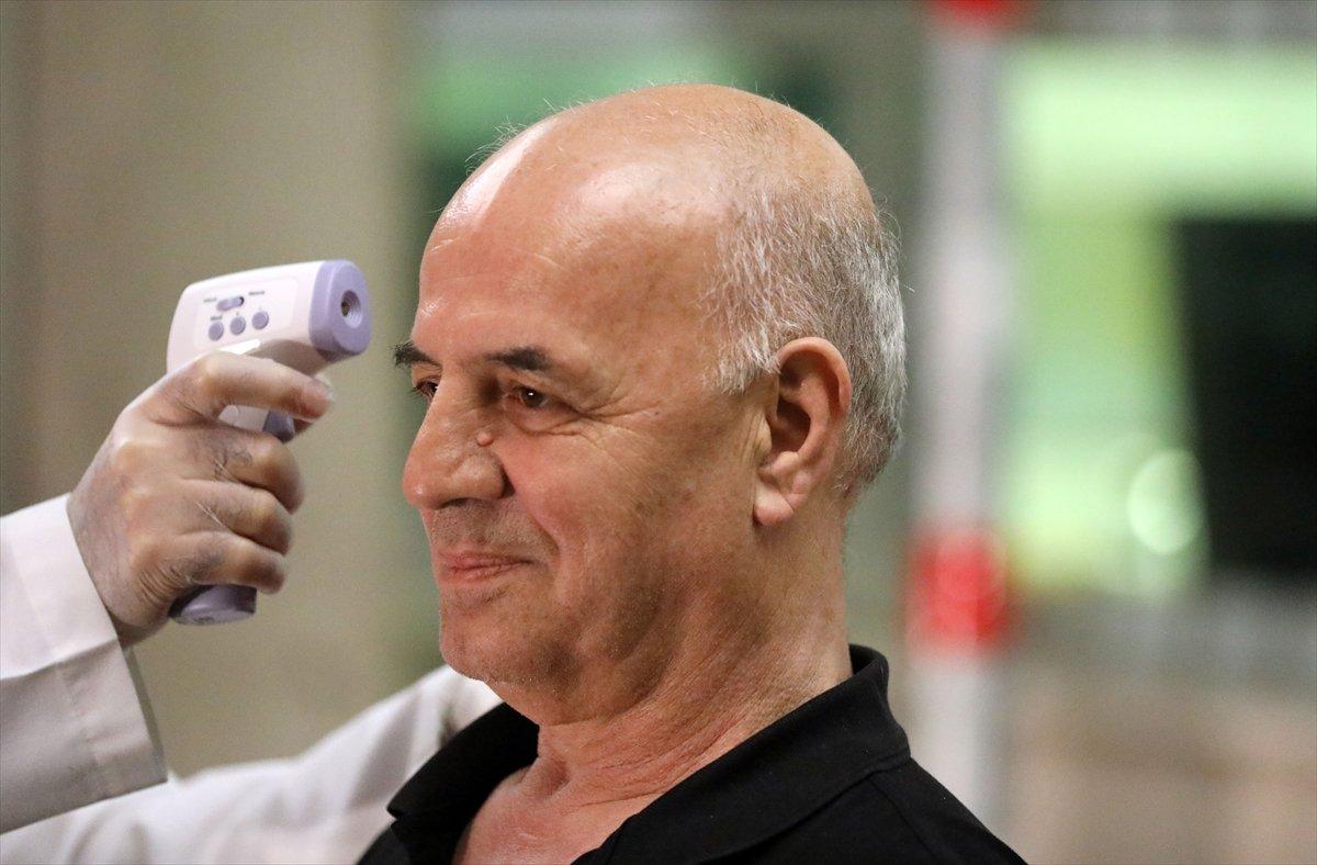 Avrupa'ya açılan sınır kapılarında korona önlemi