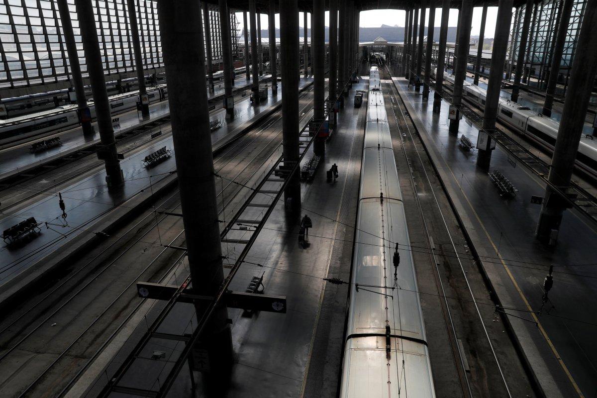 İspanya'da gereksiz sokağa çıkanlara para cezası