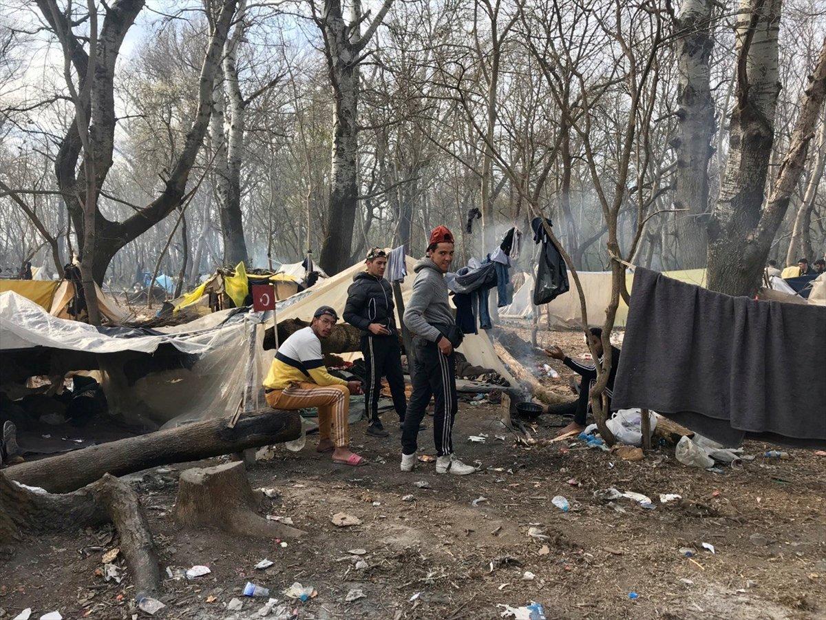 Sığınmacılar, Avrupa'ya geçmek için bekliyor