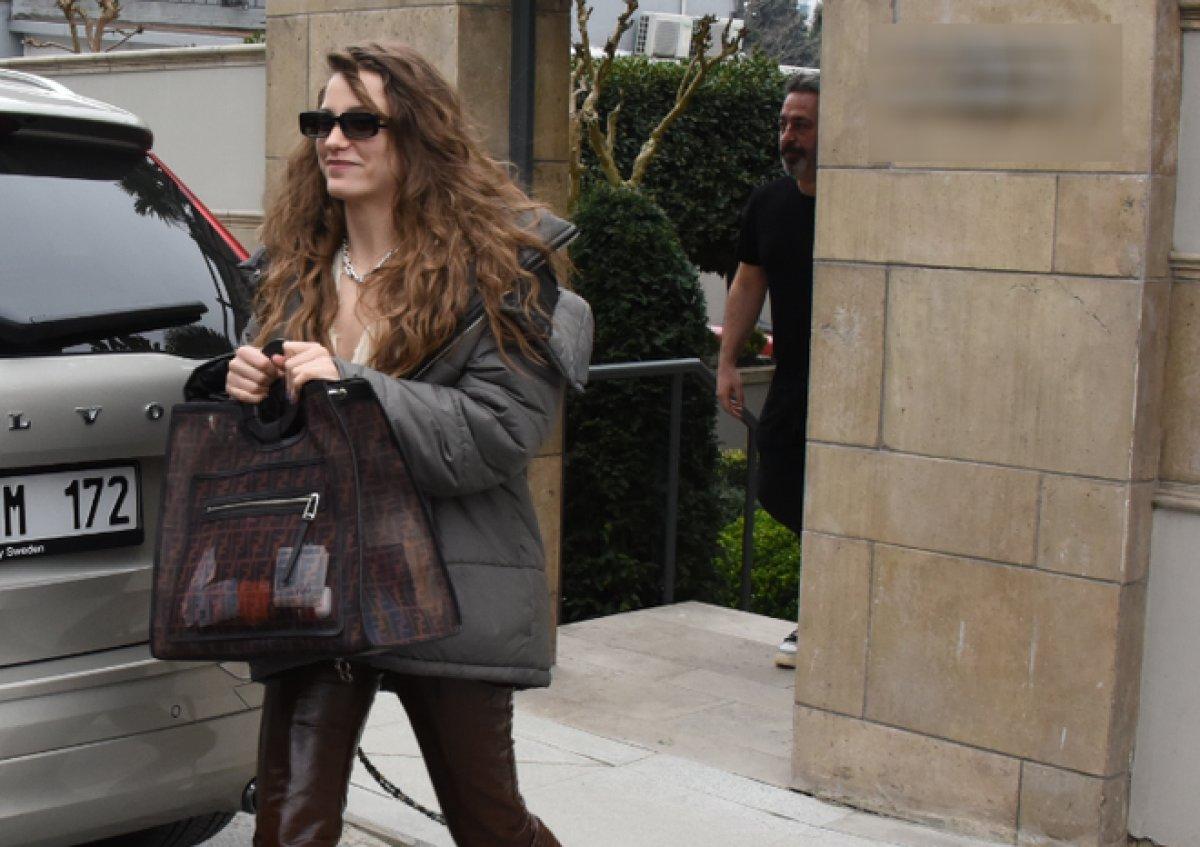 Cem Yılmaz kayınvalidesiyle tanıştı