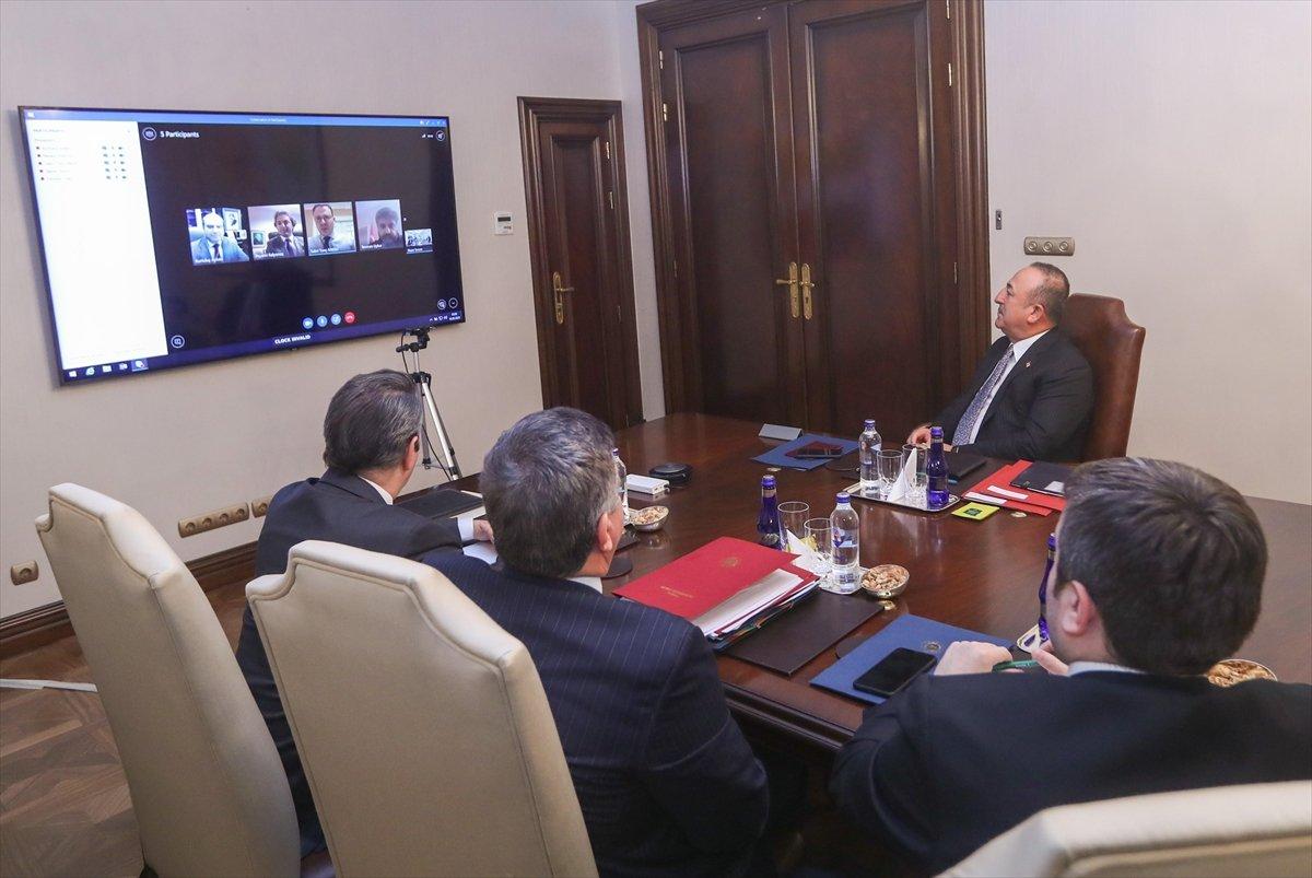 Çavuşoğlu'ndan büyükelçilerle telekonferans görüşmesi