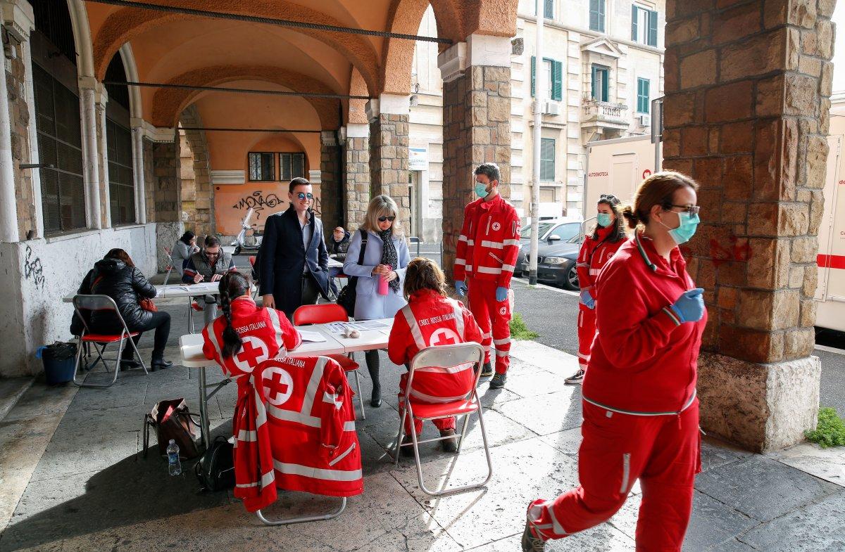 İtalya'da korona ölümleri 2 bin 503'e yükseldi