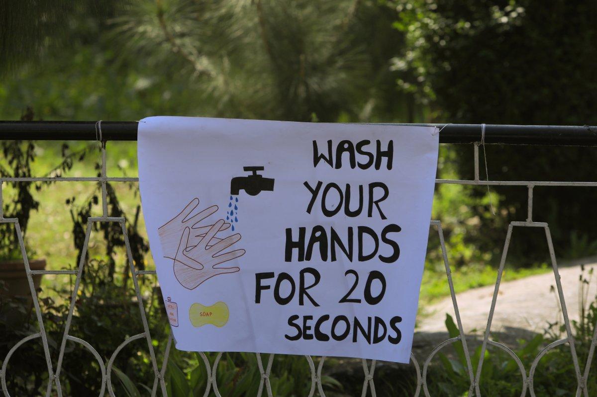 Pakistan'da koronavirüs önlemleri artırıldı