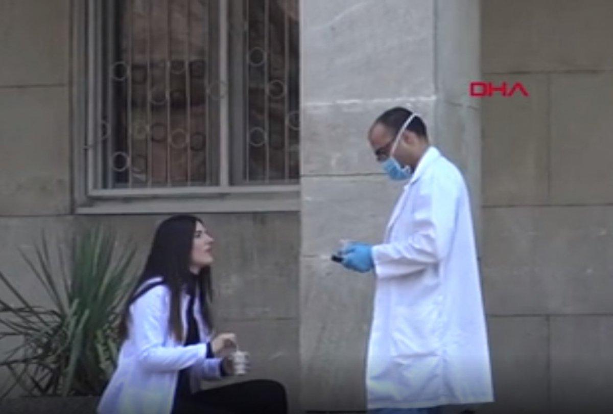 Bulgaristan'da sağlık görevlileri istifa ediyor