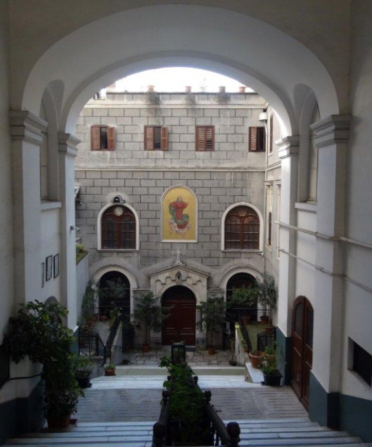 Virüs nedeniyle kilise ve sinagoglar kapandı