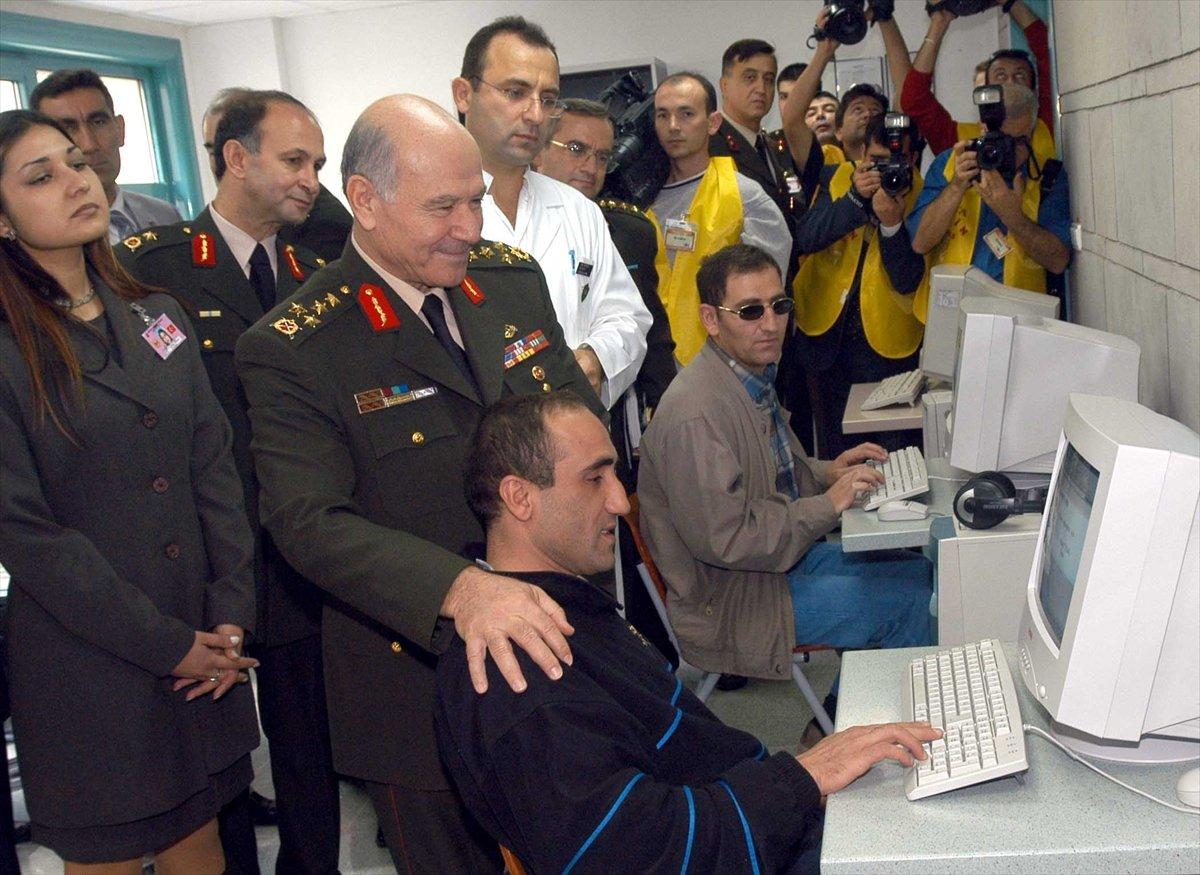 Aytaç Yalman, koronavirüs nedeniyle hayatını kaybetti