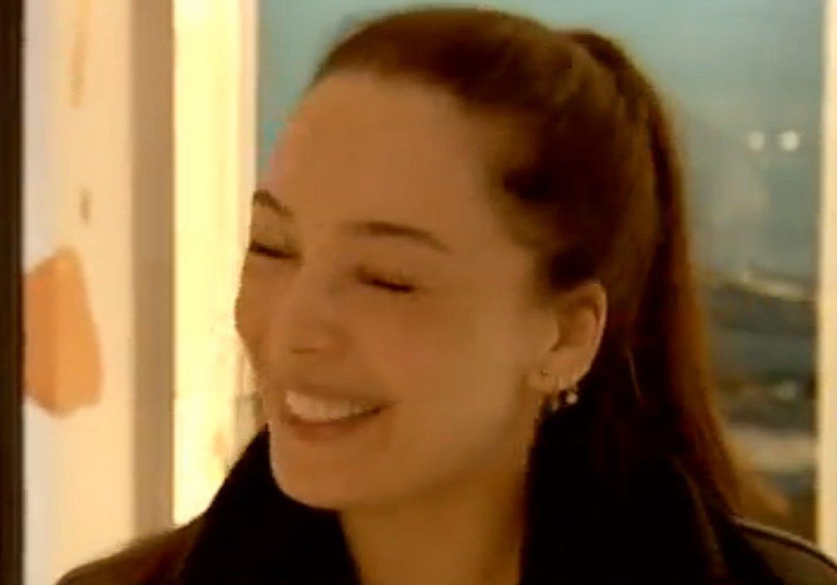 Azra Akın, AVM gezdi