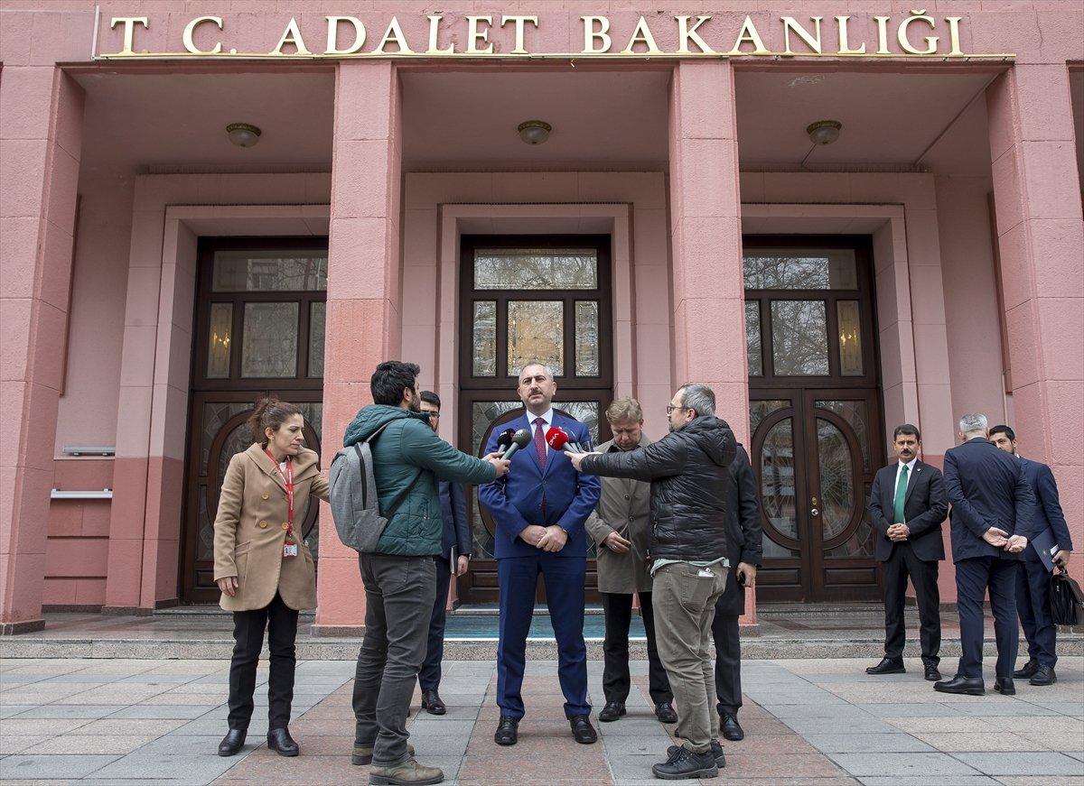 Adalet Bakanı: Cezaevinde koronavirüslü hükümlü yok