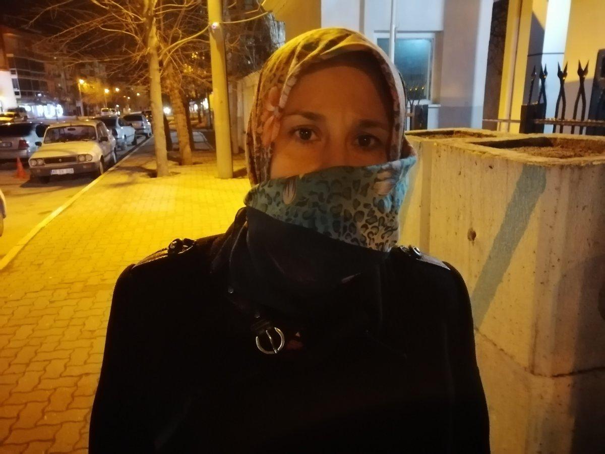 Eşini darbedip ailesini kaynar su ile yaktı