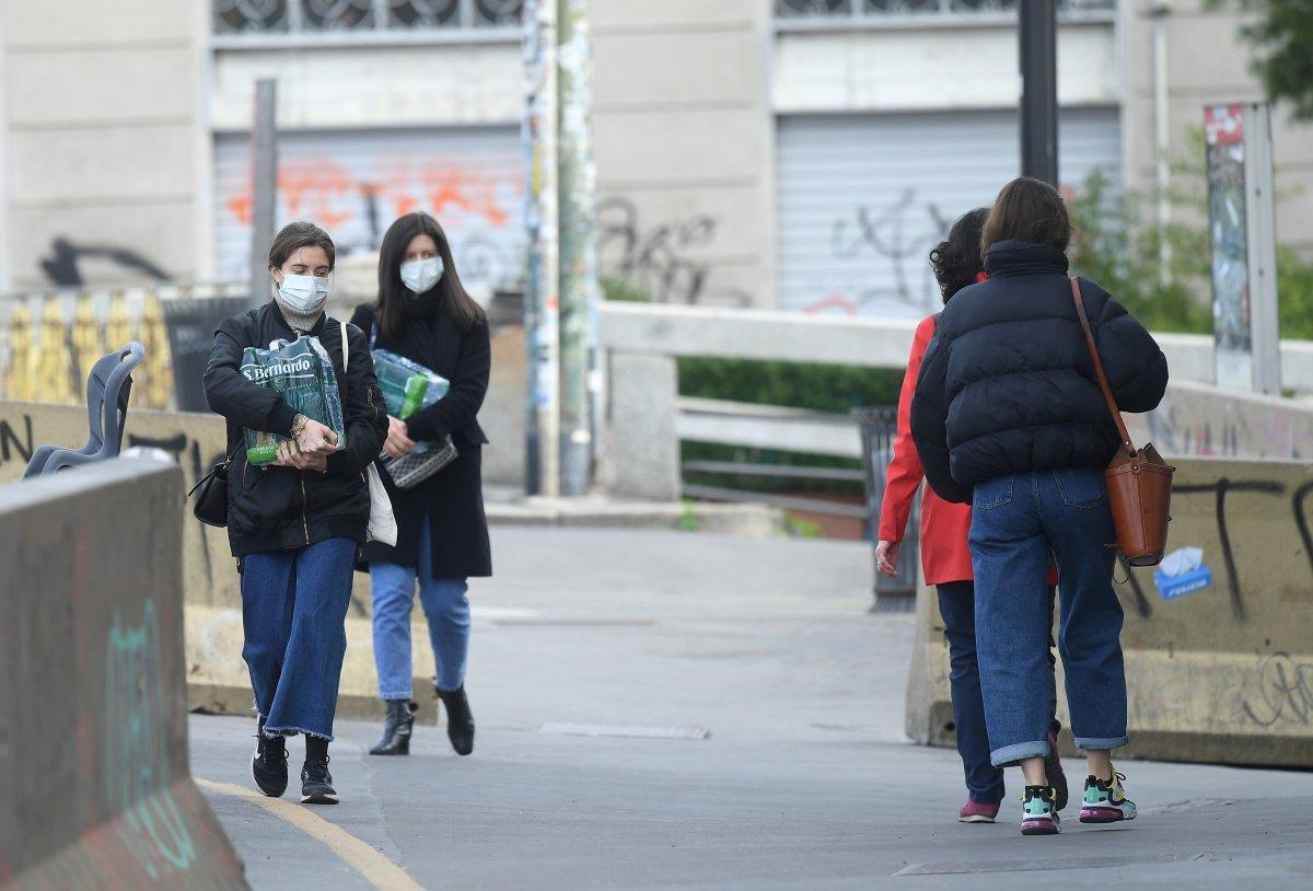 Yunanistan'da sokağa çıkma yasağı ilan edildi