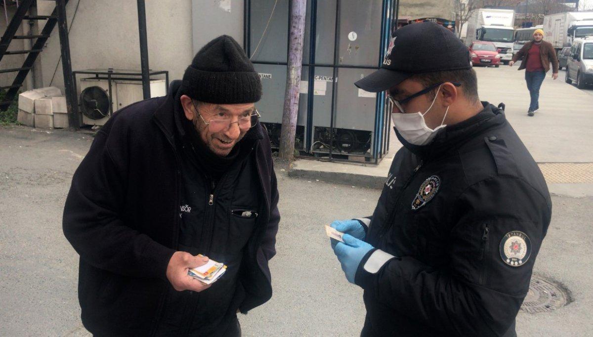 İstanbul’da yasağa uymayan yaşlılar