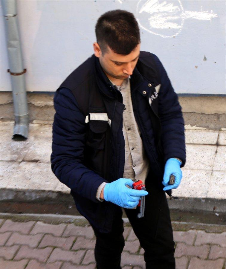 Sivas'ta 2 yaşındaki Turan evin penceresinden düşüp öldü