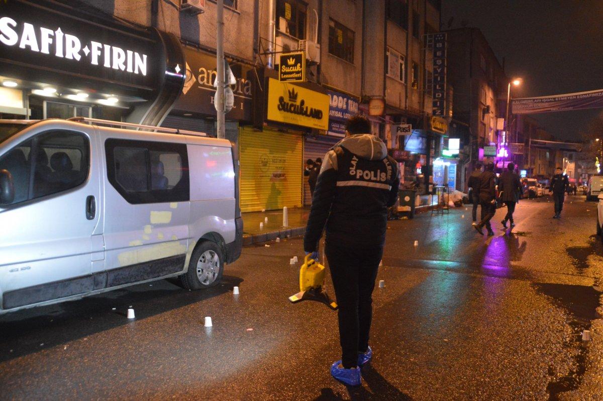 Kağıthane'de bir iş yerine silahlı saldırı: 3 yaralı