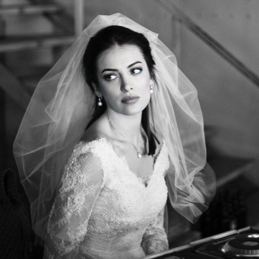 İrem Sak'ın aklı çeyrek altında