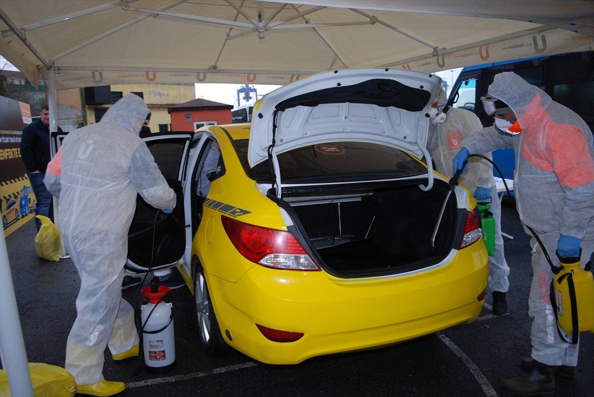 İstanbul'da taksi ve dolmuşlar dezenfekte ediliyor