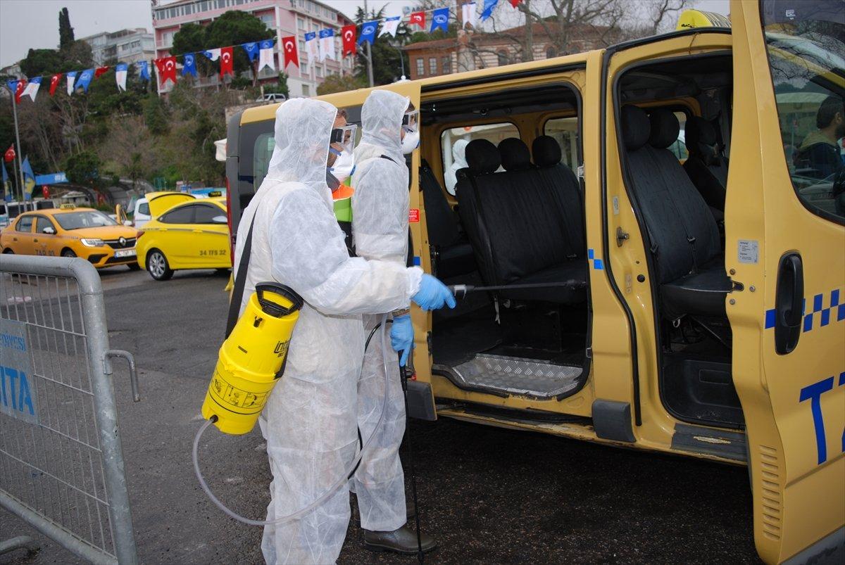 İstanbul'da taksi ve dolmuşlar dezenfekte ediliyor