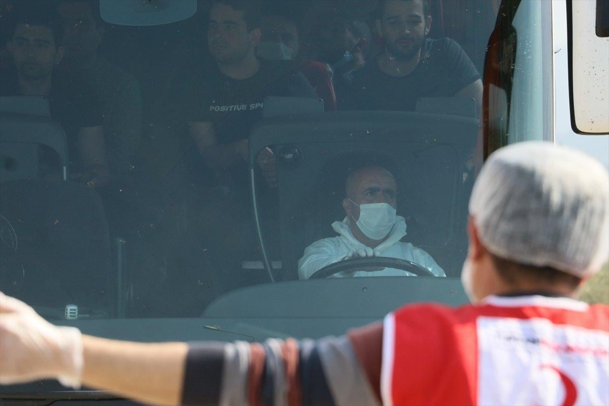 KKTC'den gelenler İskenderun'da yurtlara yerleştirildi