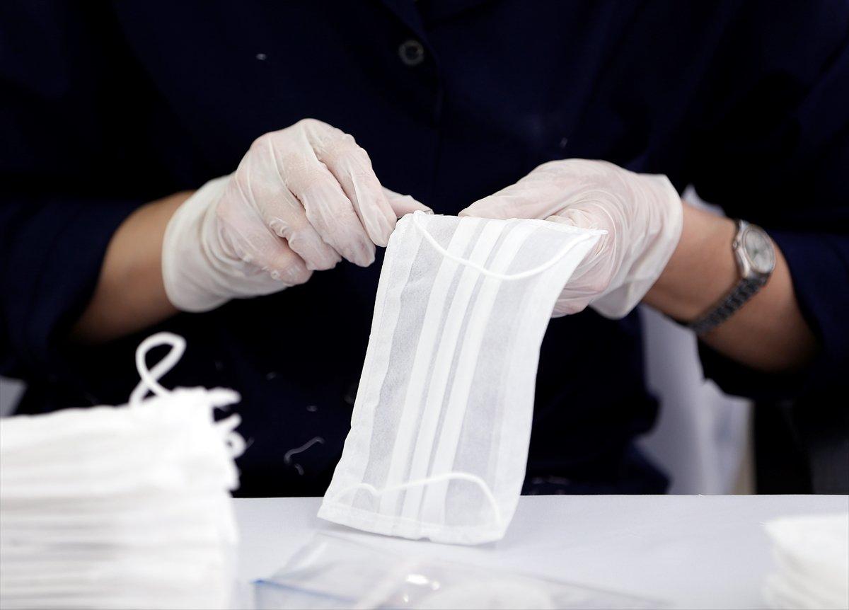 Fabrikalarda maske üretimi arttı