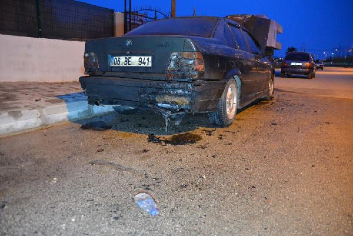 Adana'da otomobili yakıp sahibinin evine ateş açtı
