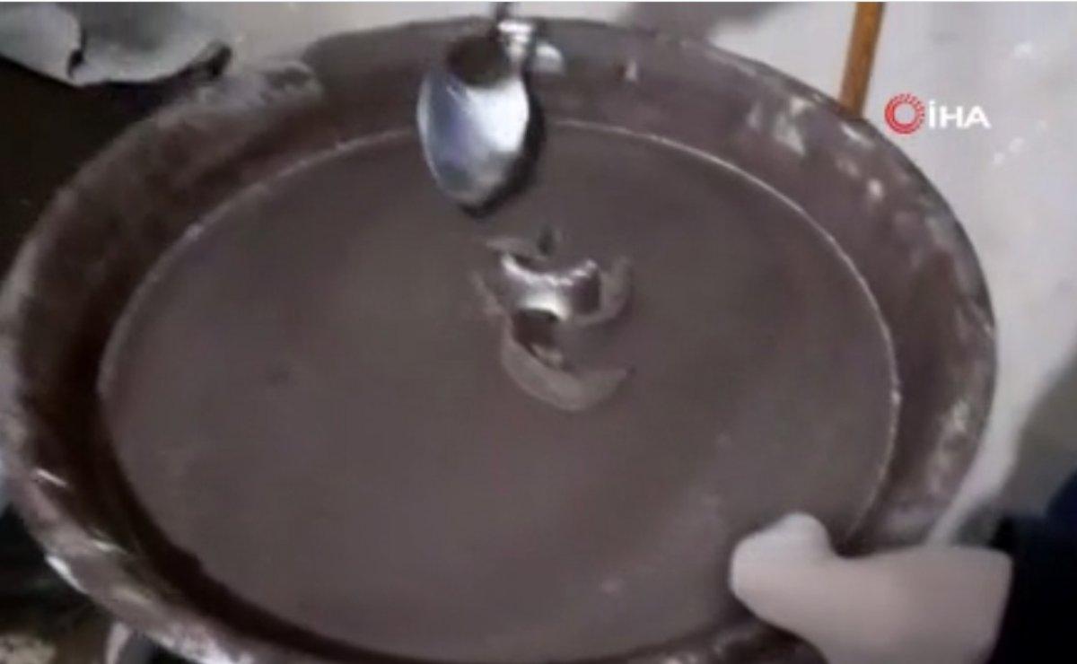 Bursa'da merdiven altı tatlıcıya baskın