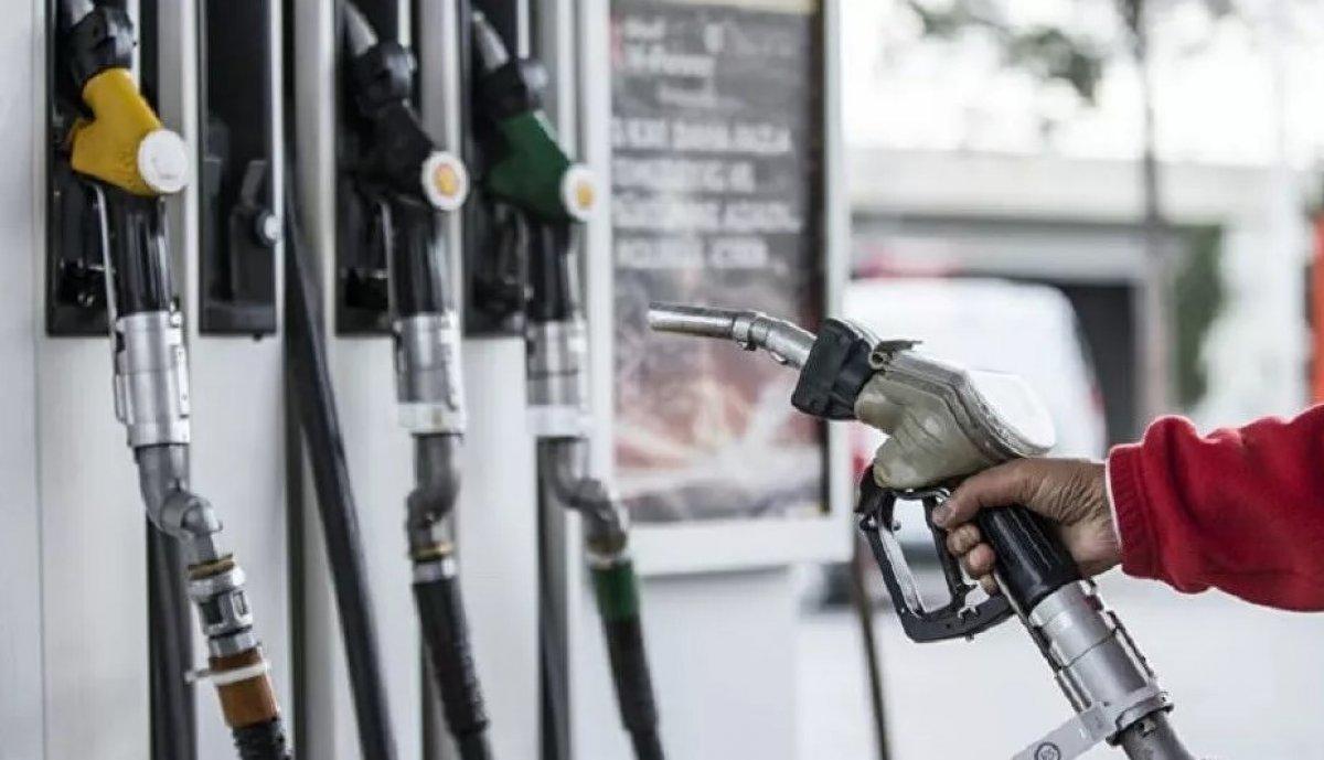 Benzine 13 kuruş zam