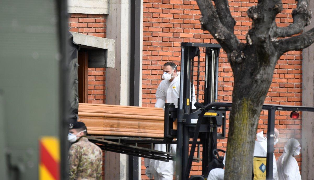 Dünya genelinde koronavirüsten ölümler 30 bini geçti