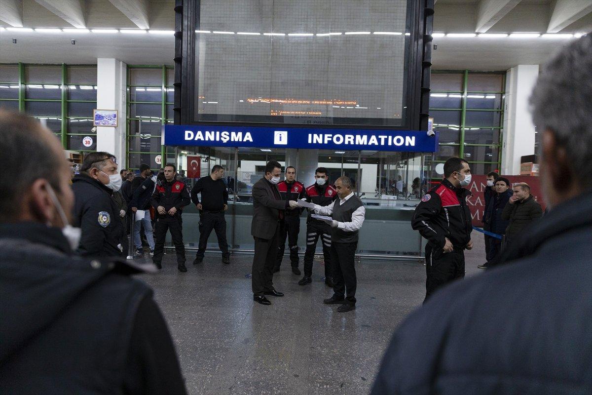 Otobüsle seyahat etmek isteyenler izin kağıdı aldı