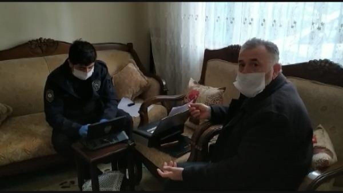 Emekli maaşını dolandırıcılara kaptırdı, eve polis geldi