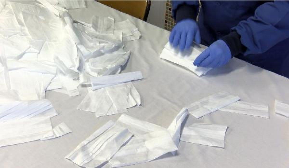 Jandarma, günde 100 bin maske üretiyor