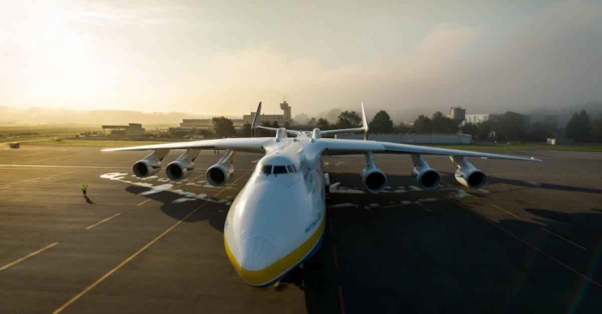 AN-225