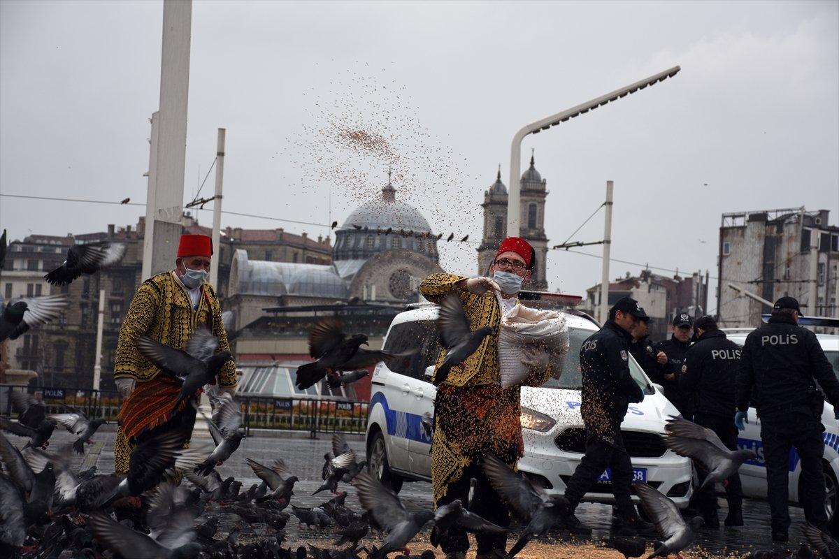 Sokaklarda yalnız kalan hayvanlar unutulmadı