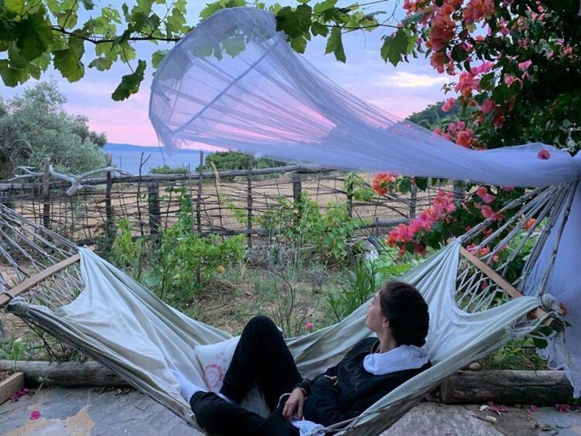 Neslihan Atagül ile eşi Kadir Doğulu, Bodrum'da