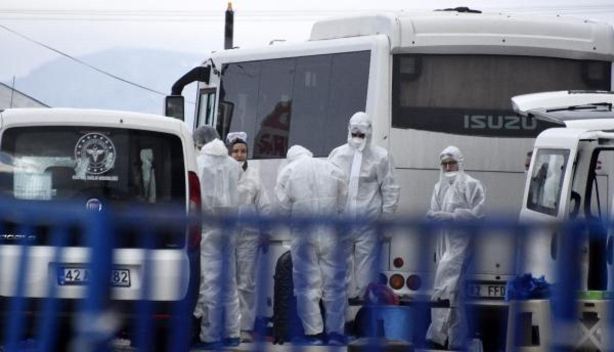 Umre dönüşü karantinaya alınanlar 1 hafta daha bekleyecek