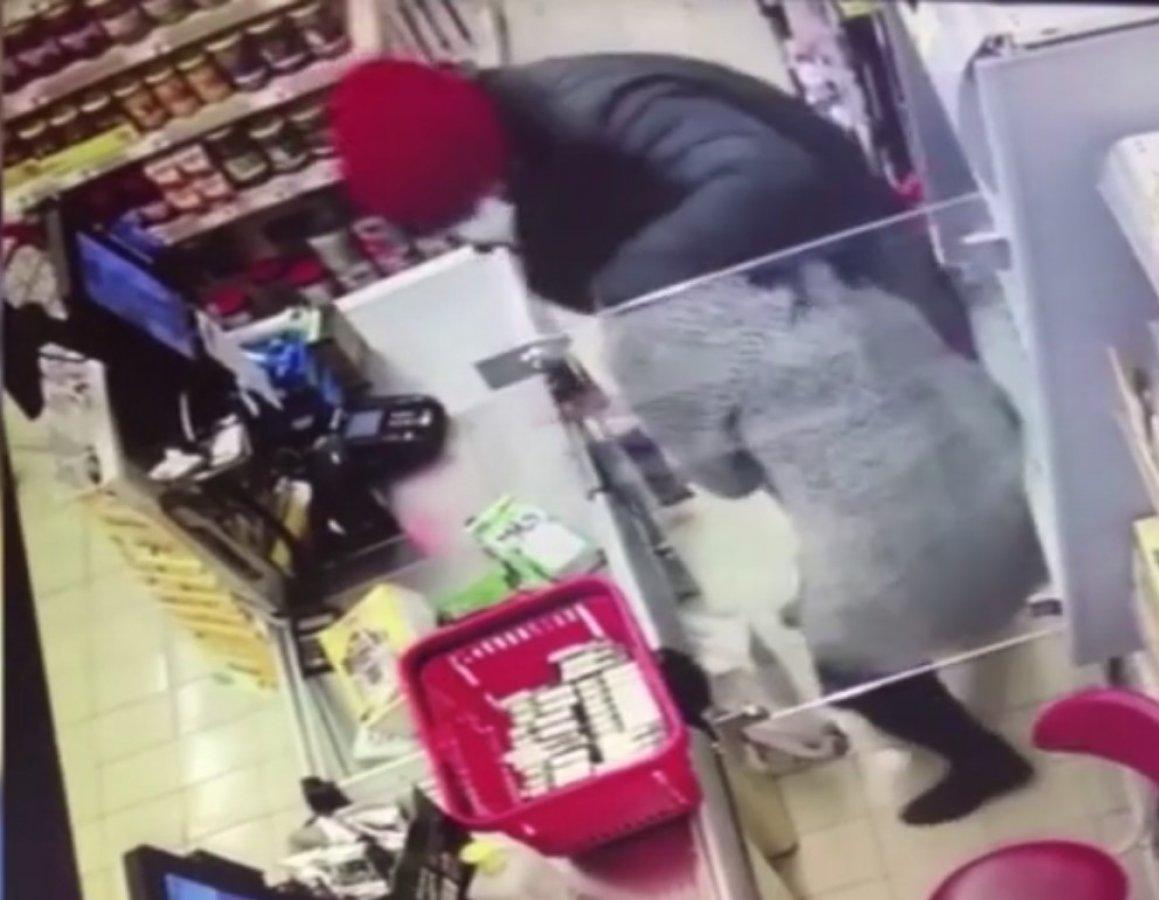 Maskeyle market soyan hırsız kamerada