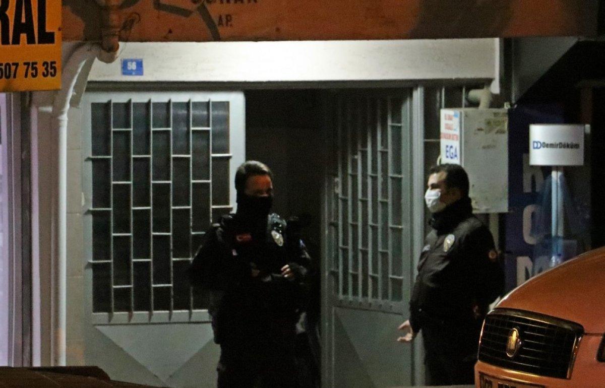 Antalya’da 21 yaşındaki genç kız, odasında ölü bulundu