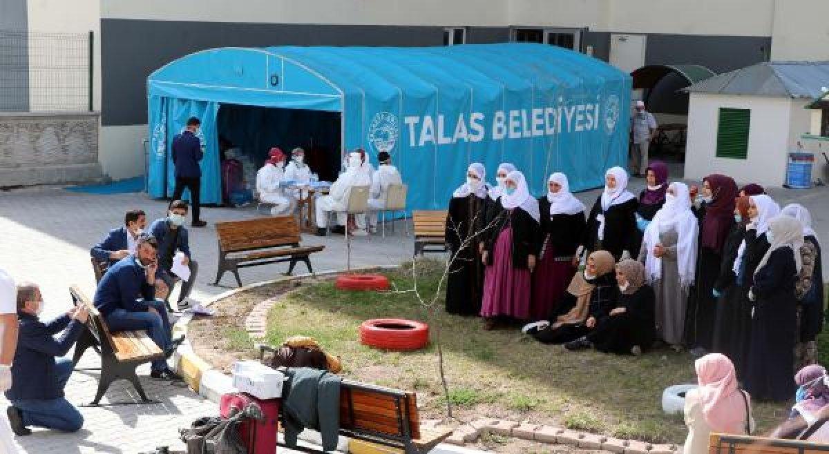 Karantinadaki umrecilerden 192'si tahliye edildi