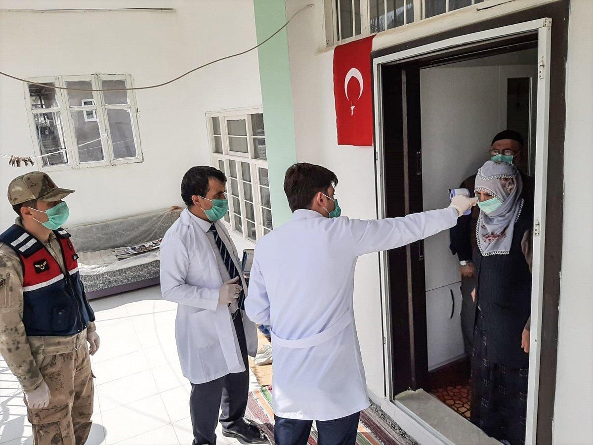 Prof. Dr. Ceyhan: Kontrollü yaşamaya devam