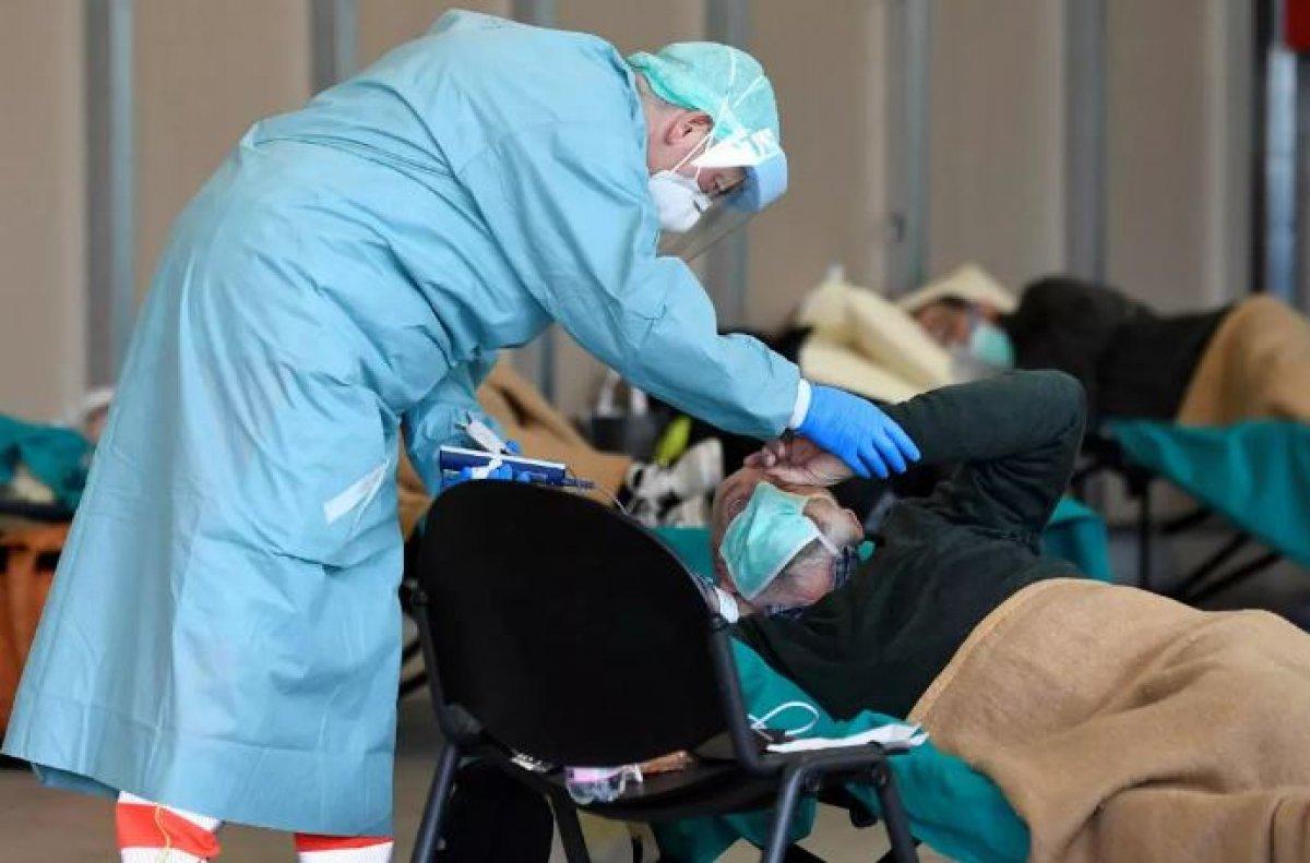 İtalya'da koronavirüs karantinası 10 gün uzatıldı