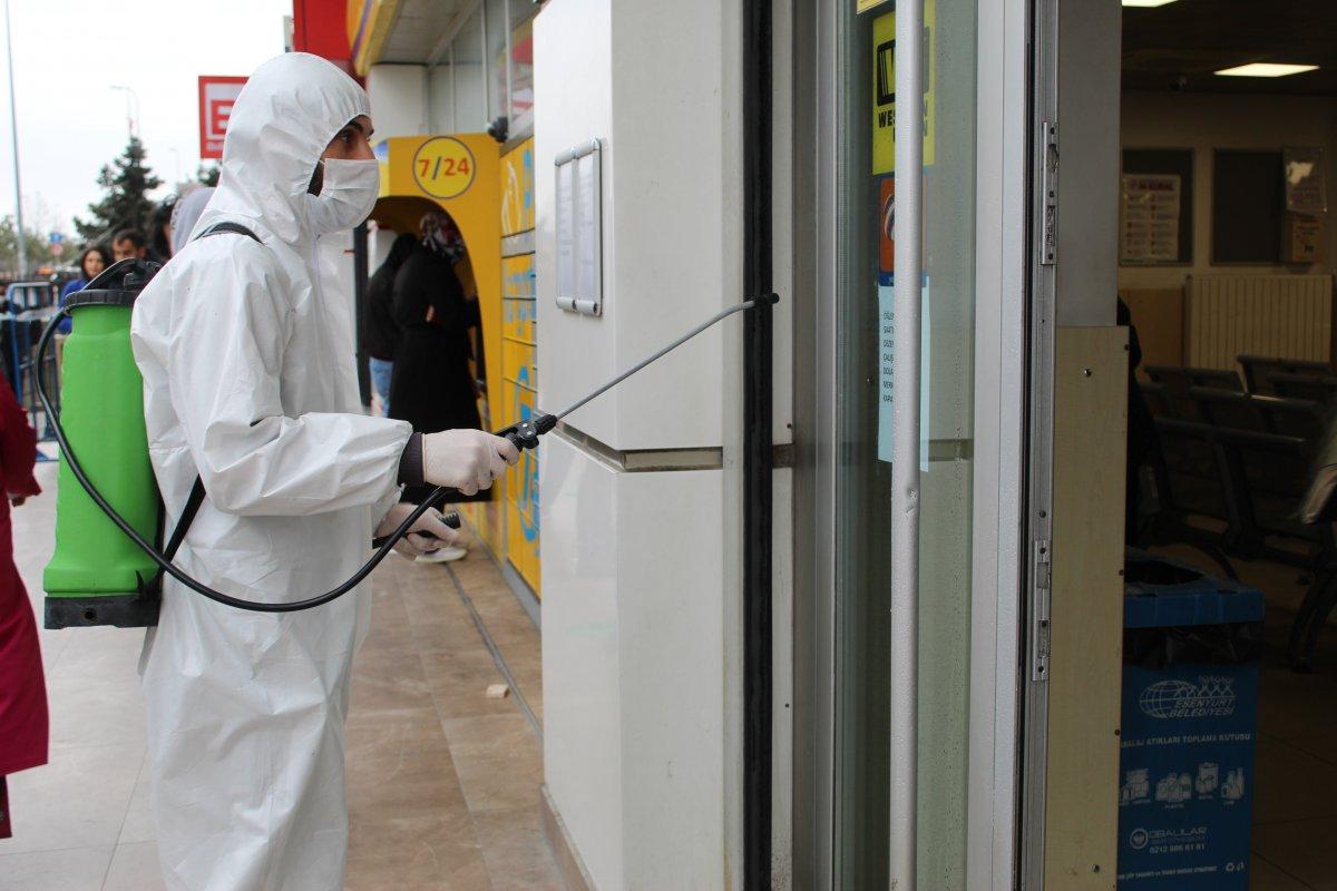 İstanbul'da yardım parasını almak isteyen PTT'ye koştu