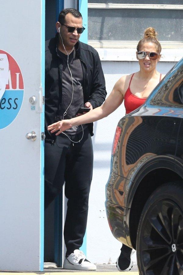 Jennifer Lopez, spor salonu kuralına uymadı