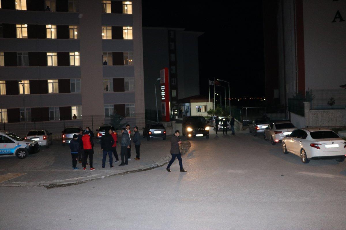 Niğde'de yurt güvenlik görevlisi silahlı saldırıya uğradı