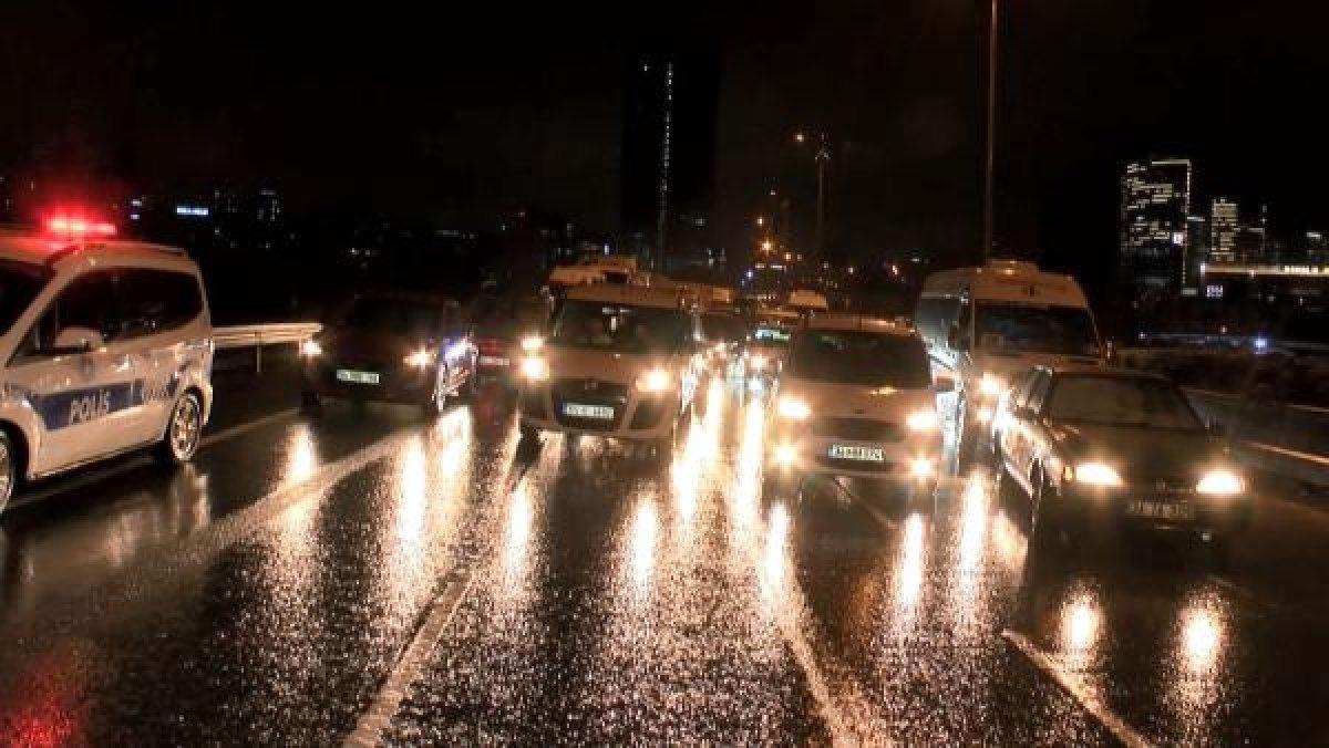 Bağcılar'da zincirleme trafik kazasına 10 araç karıştı